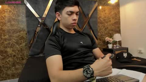 Snapshot of julian_mercier chatting on 24, 2, 2026 JULIAN online show from 24, 2, 2026