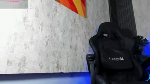 JULIAN  online show from 27, 5, 2026