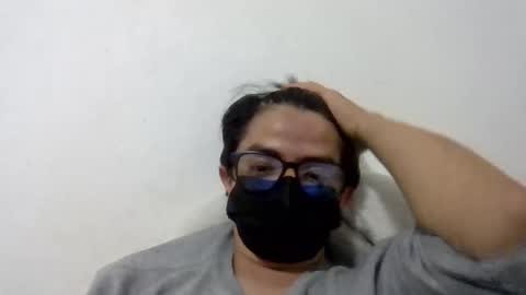 Julian Mora online show from 28, 2, 2025