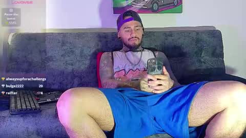 Julian independent model online show from 9, 2, 2026