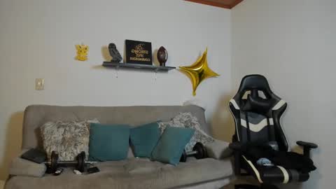 julian_wallace online show from 4, 12, 2025