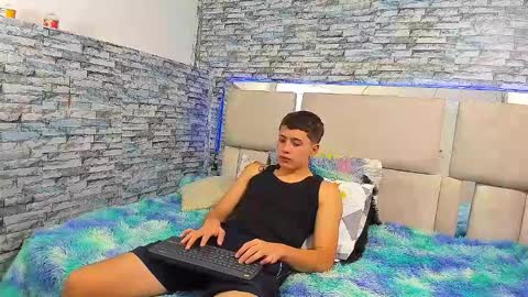 julian online show from 10, 10, 2025