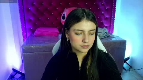 juliana_diamond_ online show from 28, 4, 2026