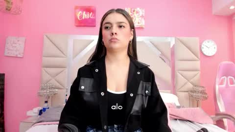 juliana_diamond_ online show from 12, 5, 2026