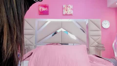 juliana_diamond_ online show from 14, 5, 2026