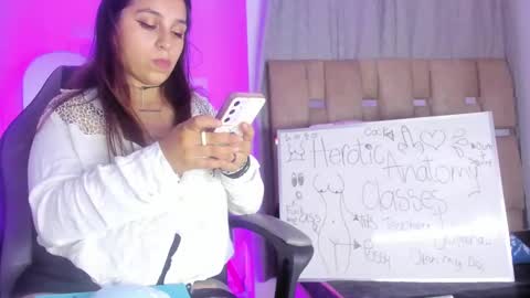 Snapshot of julianacarter chatting on 6, 10, 2025 JulianaCarter online show from 6, 10, 2025