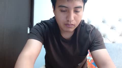 Julian online show from 26, 10, 2025