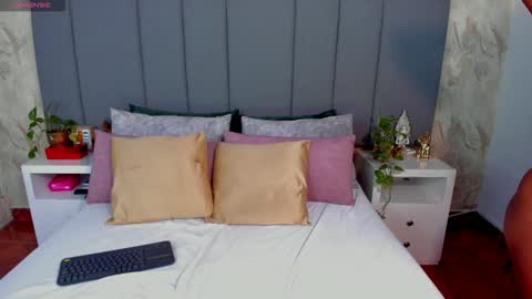 juli online show from 2, 10, 2025