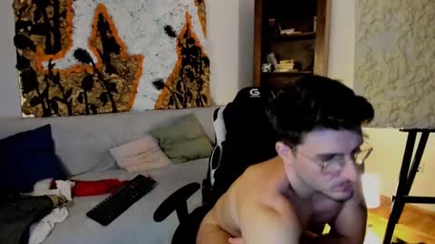 JulianDylan online show from 17, 12, 2024