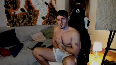 JulianDylan online show from 18, 12, 2024