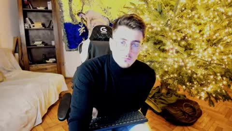 JulianDylan online show from 27, 12, 2024