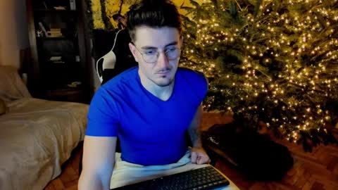 JulianDylan online show from 28, 12, 2024