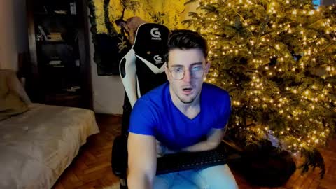 JulianDylan online show from 5, 1, 2025