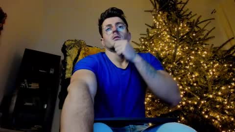 JulianDylan online show from 5, 1, 2025