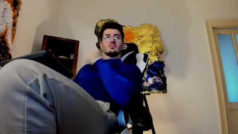 JulianDylan online show from 16, 1, 2025
