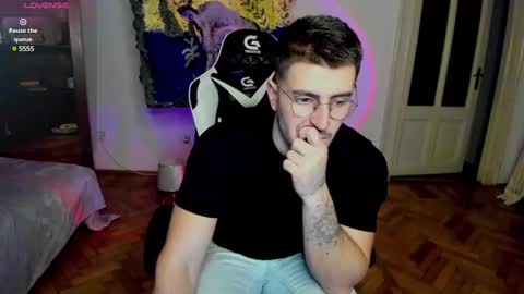 JulianDylan online show from 25, 1, 2025