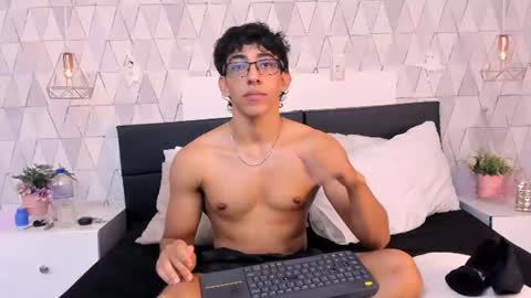 Snapshot of julianrouss chatting on 14, 7, 2026 Julian online show from 14, 7, 2026