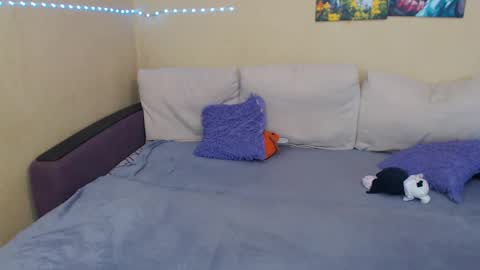 Snapshot of juliasane_ chatting on 23, 9, 2025 Jul online show from 23, 9, 2025