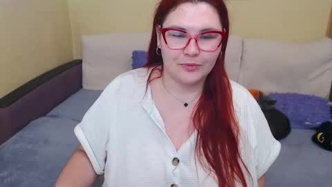 Snapshot of juliasane_ chatting on 5, 10, 2025 Jul online show from 5, 10, 2025