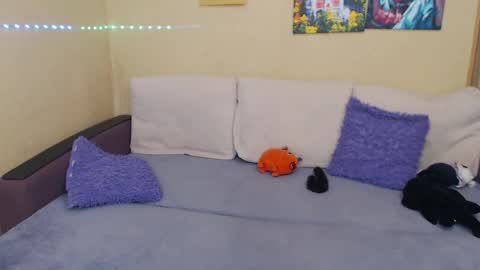 Snapshot of juliasane_ chatting on 6, 10, 2025 Jul online show from 6, 10, 2025