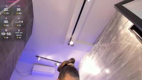 Snapshot of juliasprouse_ chatting on 27, 2, 2025 Julias online show from 27, 2, 2025