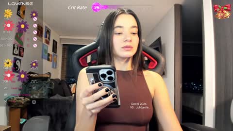 Jeimy Help me to reach 100 thumbs up online show from 10, 12, 2024