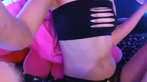 Julie-Game online show from 19, 12, 2025