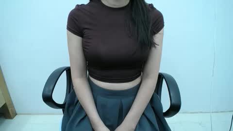 julie9x online show from 23, 11, 2025