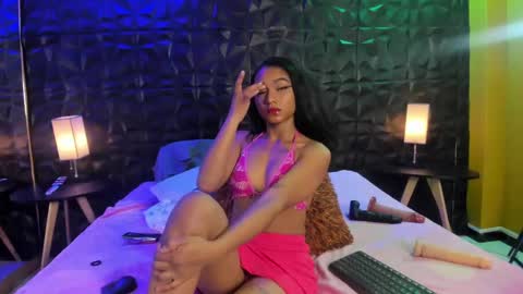 julie coper online show from 25, 1, 2025