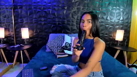 julie coper online show from 30, 1, 2025
