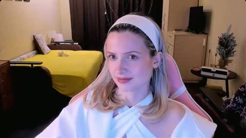 Julie online show from 28, 11, 2025