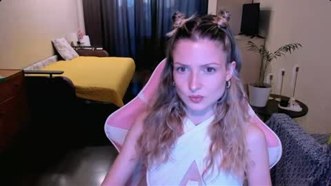 Julie online show from 6, 8, 2026