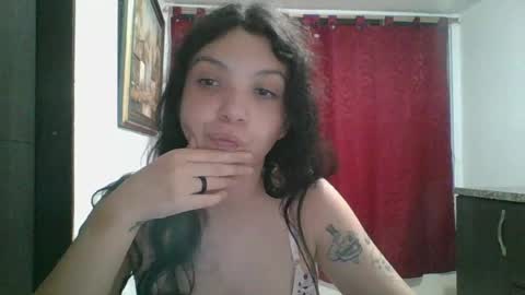 Snapshot of julieta969028 chatting on 24, 6, 2026 Nati online show from 24, 6, 2026