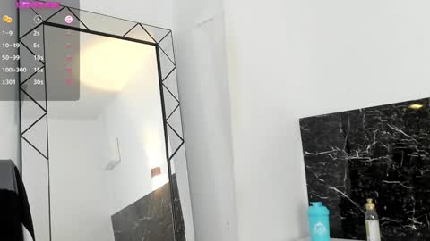 Snapshot of julieta__cooper chatting on 4, 12, 2024 Juli online show from 4, 12, 2024