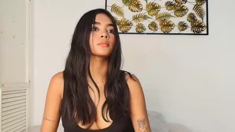 Snapshot of julieta_aguilar chatting on 15, 9, 2025 Juli online show from 15, 9, 2025