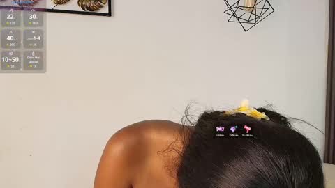 Snapshot of julieta_aguilar chatting on 30, 10, 2025 Juli online show from 30, 10, 2025