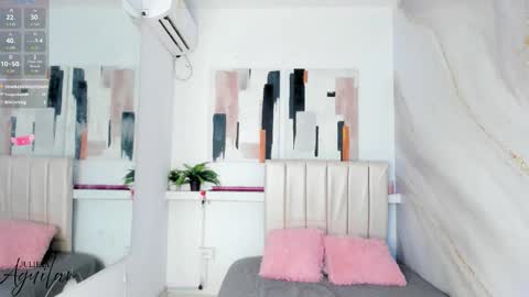 Snapshot of julieta_aguilar chatting on 22, 11, 2025 Juli online show from 22, 11, 2025