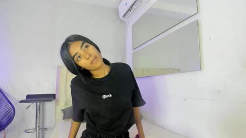 Snapshot of julieta_aguilar chatting on 7, 1, 2026 Juli online show from 7, 1, 2026