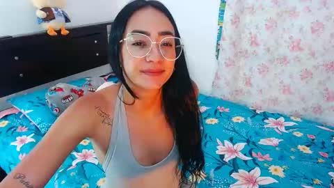 Snapshot of julieta_art1 chatting on 26, 1, 2025 julieta art1 online show from 26, 1, 2025