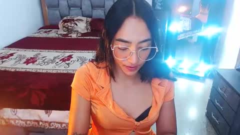 Snapshot of julieta_art1 chatting on 21, 2, 2025 julieta art1 online show from 21, 2, 2025