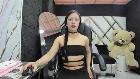 Snapshot of julieta_diamond chatting on 3, 2, 2026 Julieta online show from 3, 2, 2026