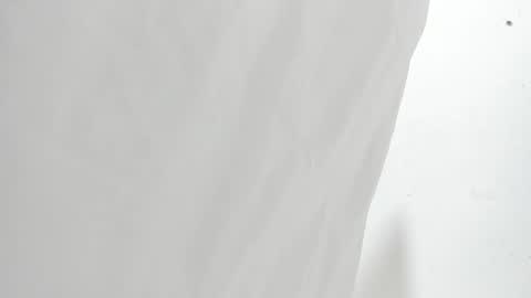Snapshot of julieta_flower chatting on 4, 1, 2025 Julieta  IG juietaflower06 online show from 4, 1, 2025