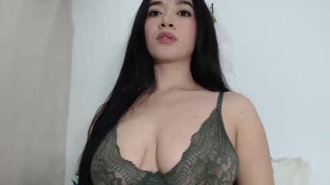 Snapshot of julieta_g chatting on 21, 1, 2025 julieta_g online show from 21, 1, 2025