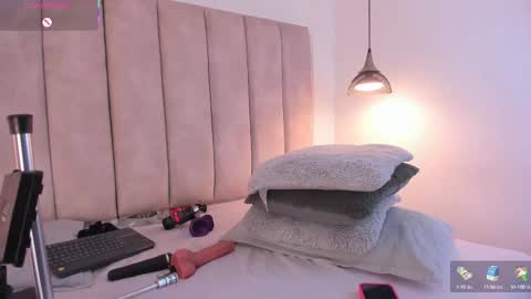 Snapshot of julieta_jane_ chatting on 13, 9, 2025 Julieta online show from 13, 9, 2025