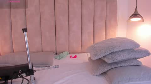 Snapshot of julieta_jane_ chatting on 16, 9, 2025 Julieta online show from 16, 9, 2025