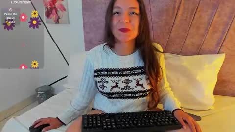 Snapshot of julieta_lein chatting on 10, 10, 2025 julieta_lein online show from 10, 10, 2025