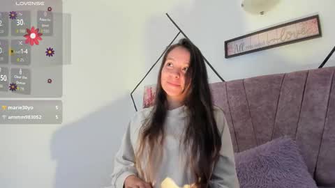 Snapshot of julieta_lein chatting on 7, 11, 2025 julieta_lein online show from 7, 11, 2025