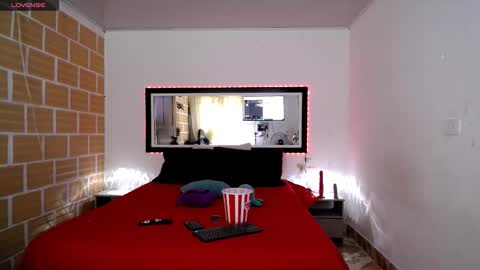 Julieta Rodriguez online show from 15, 9, 2025