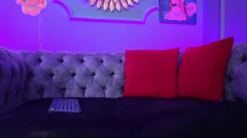  Julieta  online show from 30, 12, 2024