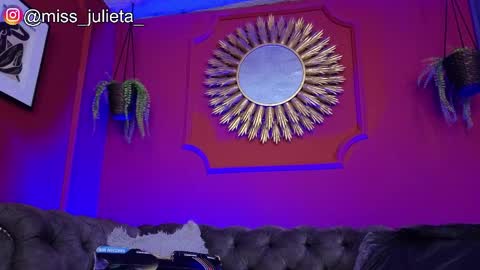  Julieta  online show from 16, 5, 2026